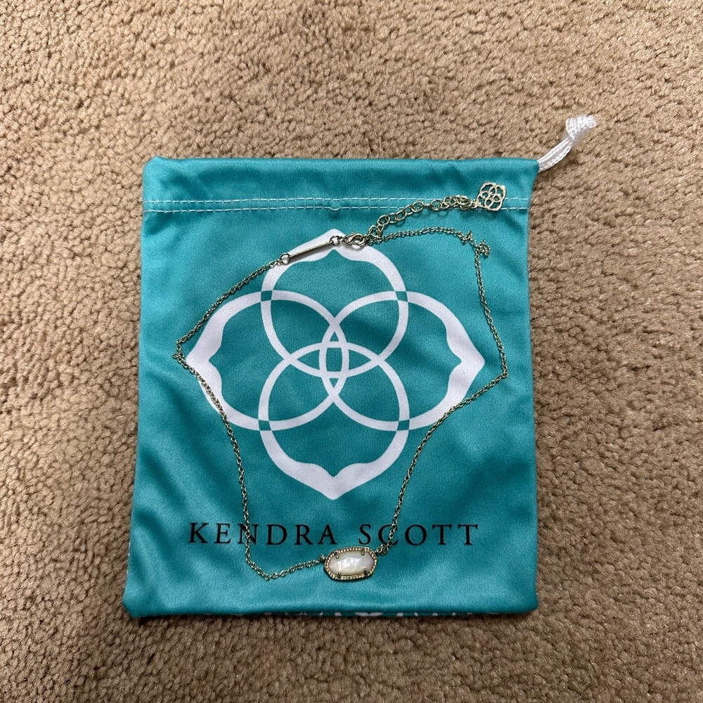 Kendra Scott Elisa Silver Pendant Necklace
